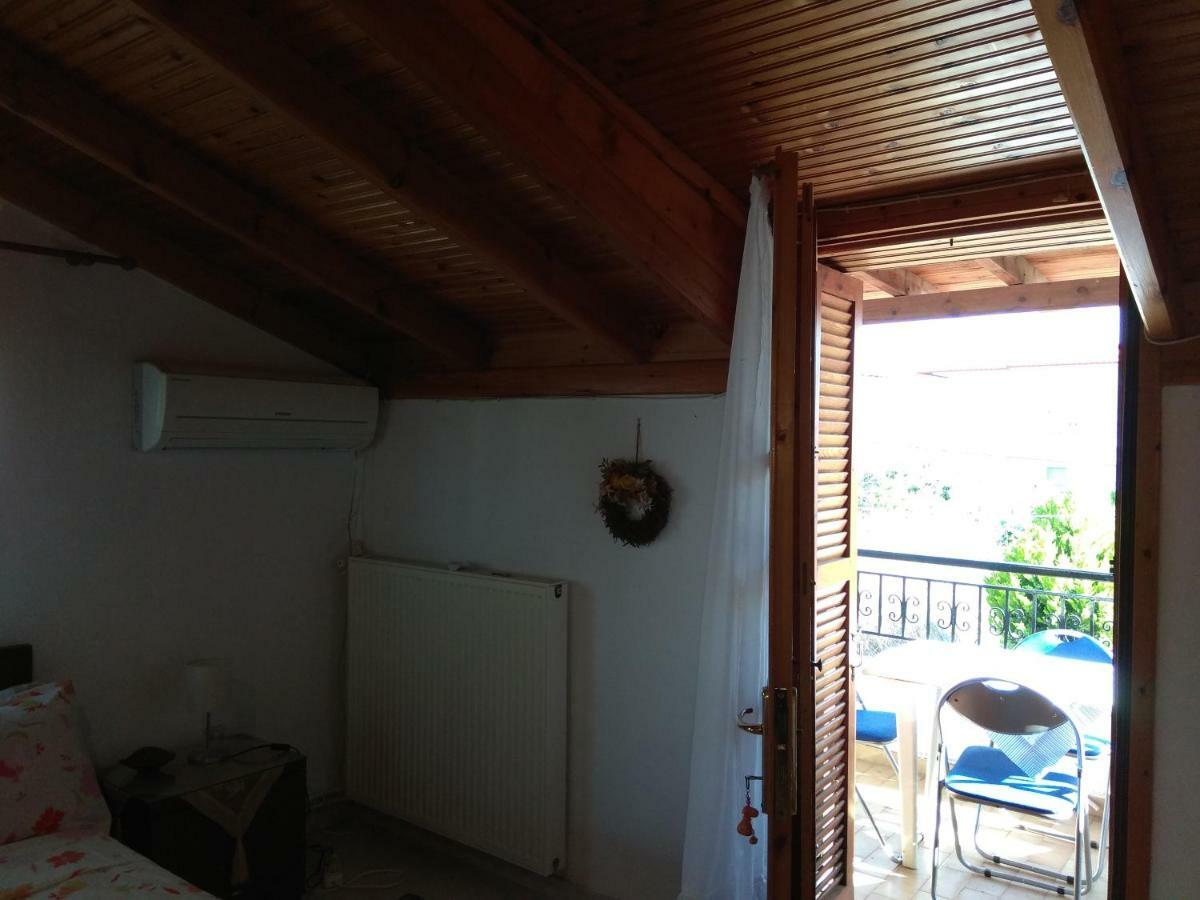 Family Seaside House In Mouries Villa Paralia Dionysiou Exterior photo